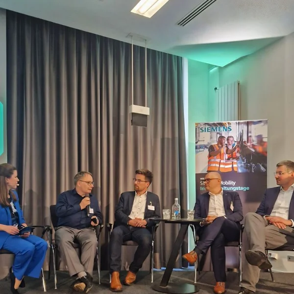 Podiumsdiskussion bei den Siemens Instandhaltungstagen 2026 in Frankfurt am Main